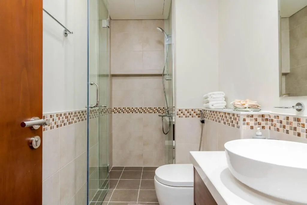 Chic Apartment With Burj Khalifa View Dubai